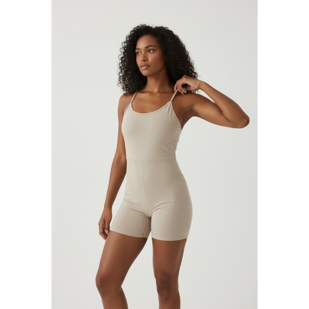 Old Navy Cami Short BodySuit M Cream Activewear  Workoutwear yoga Athleisure